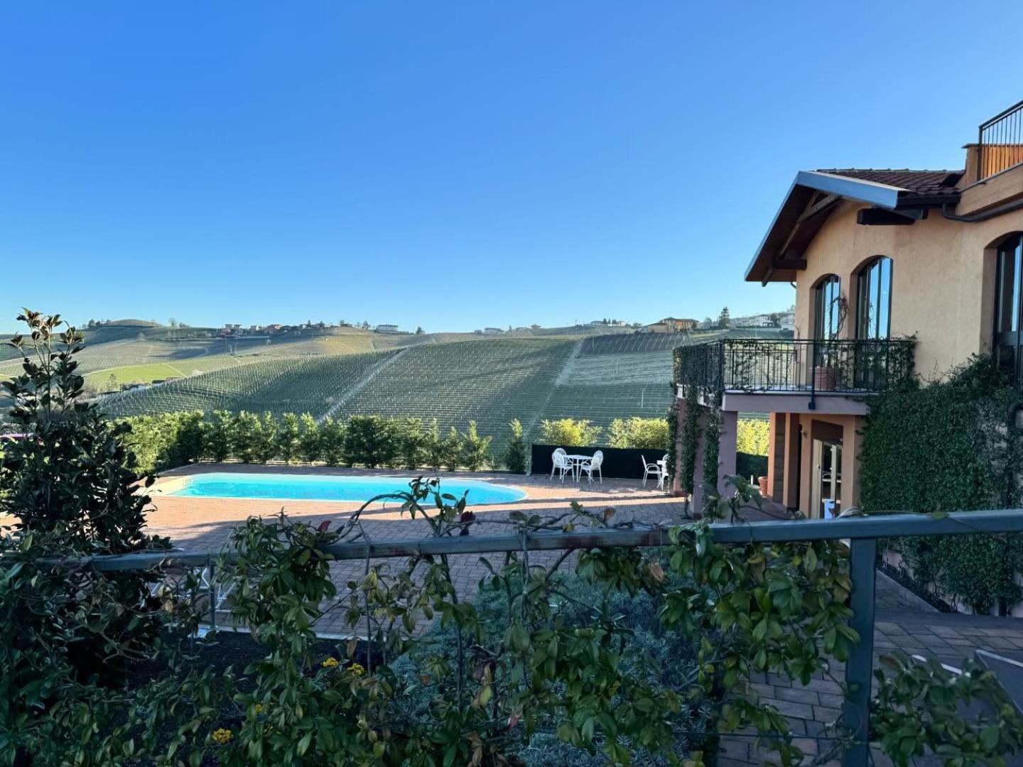 Panoramic Garassino - Country And Fine Restaurant Treiso